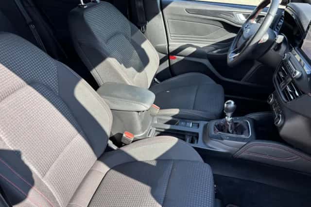Ford Focus (2020) thumbnail 8