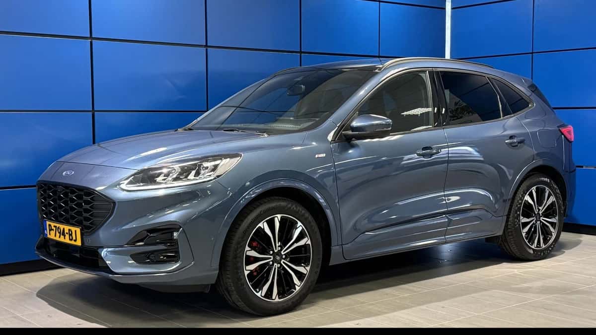 Ford Kuga (2022) — foto 1