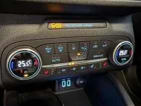 Ford Kuga (2022) thumbnail 13