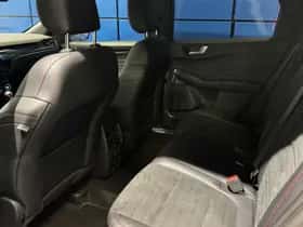 Ford Kuga (2022) thumbnail 7