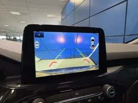 Ford Kuga (2022) thumbnail 9