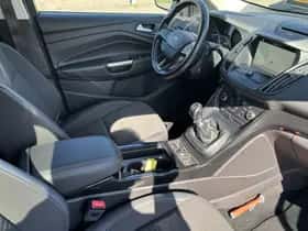 Ford Kuga (2019) thumbnail 15