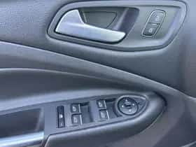 Ford Kuga (2019) thumbnail 18