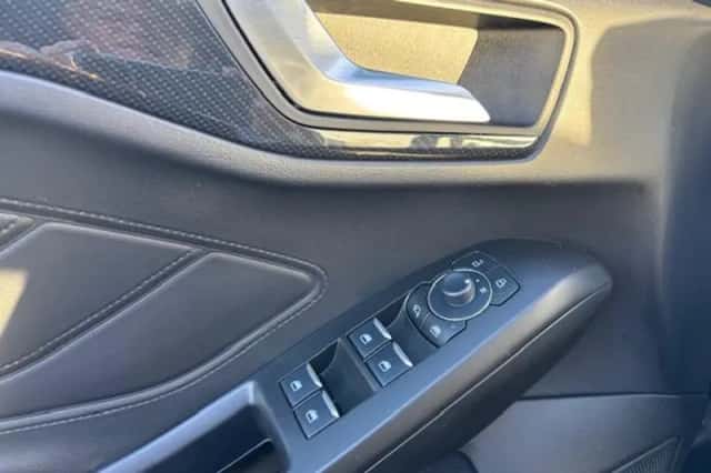 Ford Focus (2024) thumbnail 14