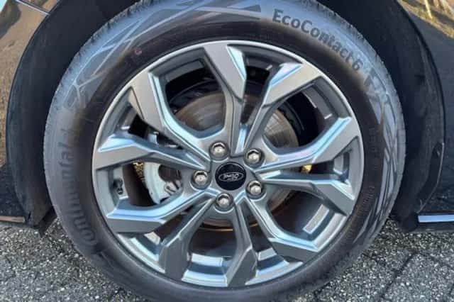 Ford Focus (2024) thumbnail 5