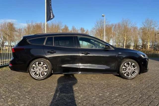 Ford Focus (2024) thumbnail 9