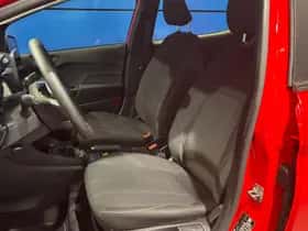 Ford Fiesta (2021) thumbnail 5