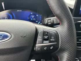 Ford Kuga (2021) thumbnail 16