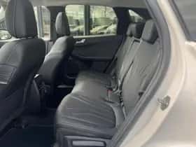 Ford Kuga (2022) thumbnail 16