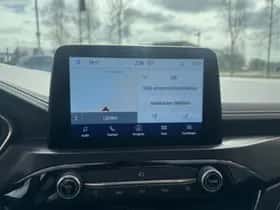 Ford Kuga (2022) thumbnail 6