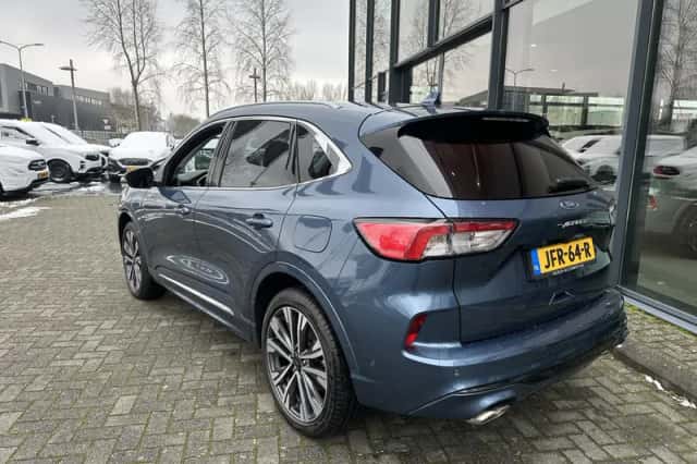 Ford Kuga (2022) thumbnail 2