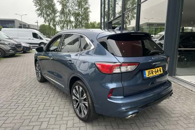 Ford Kuga (2022) thumbnail 2