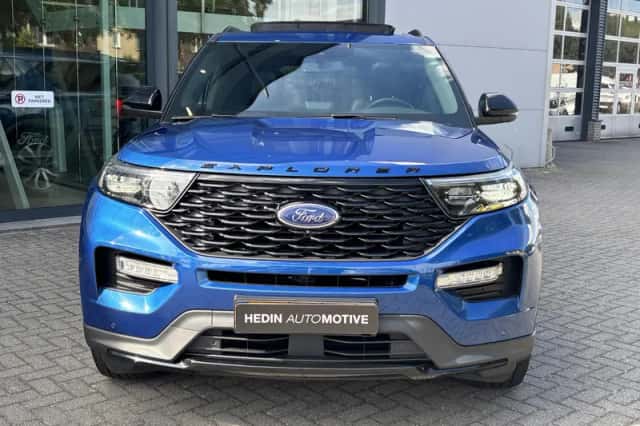 Ford Explorer (2022) thumbnail 6