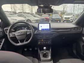 Ford Focus (2020) thumbnail 3