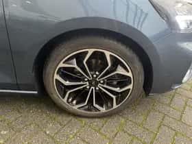 Ford Focus (2020) thumbnail 4