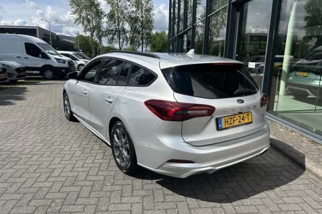 Ford Focus (2025) thumbnail 2
