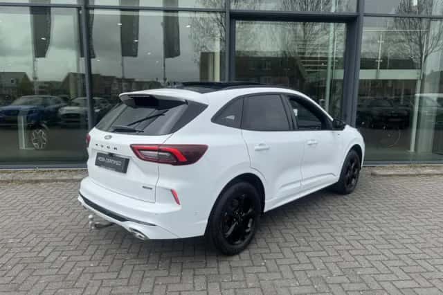 Ford Kuga (2025) thumbnail 2