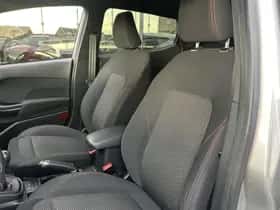Ford Fiesta (2021) thumbnail 16