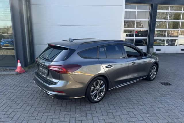 Ford Focus (2024) thumbnail 2