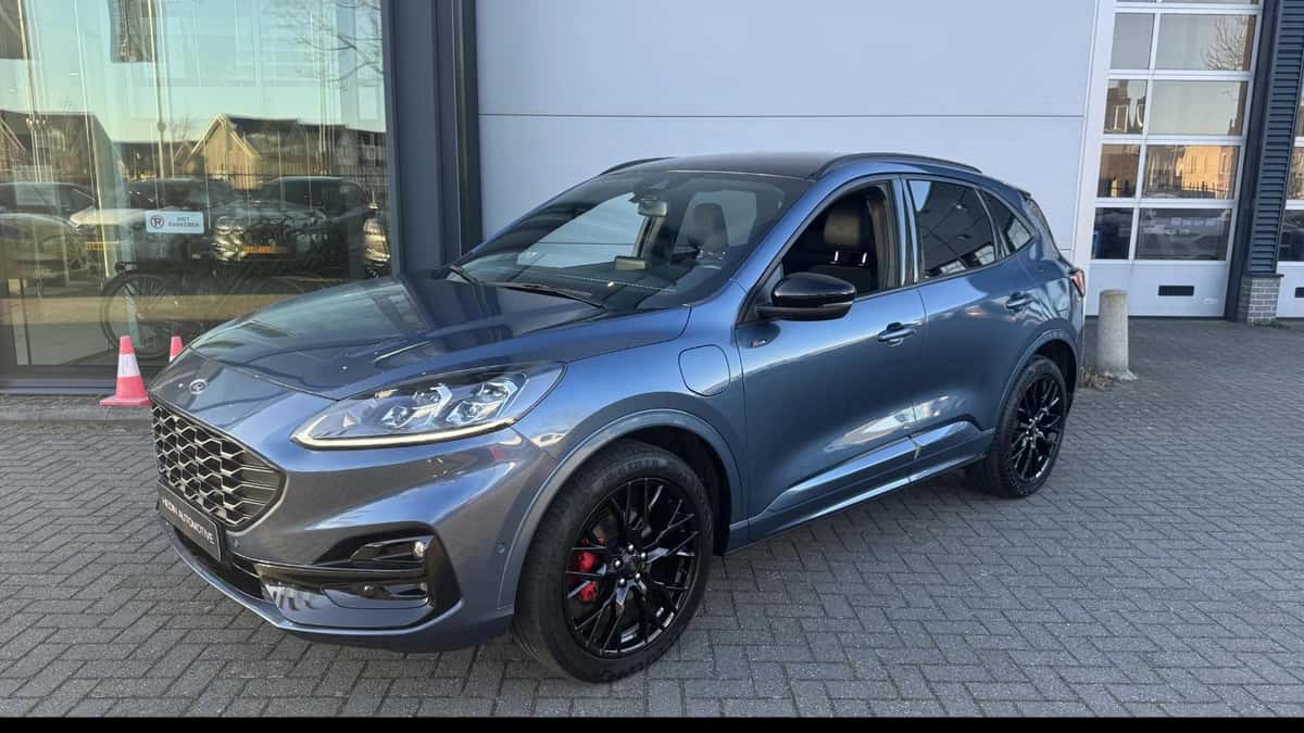 Ford Kuga (2023) — foto 1