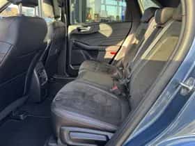Ford Kuga (2023) thumbnail 19