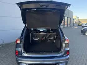 Ford Kuga (2023) thumbnail 37