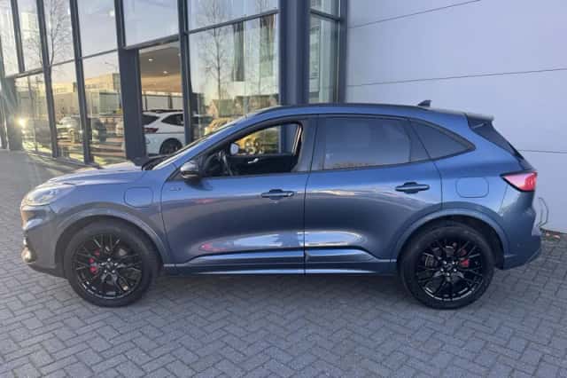 Ford Kuga (2023) thumbnail 6
