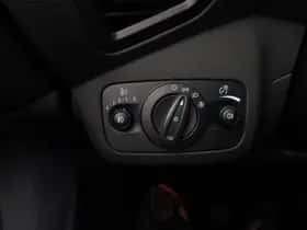 Ford C-Max (2018) thumbnail 26