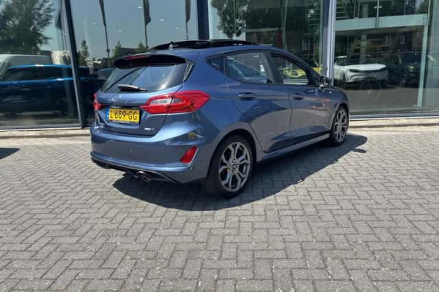 Ford Fiesta (2021) thumbnail 2