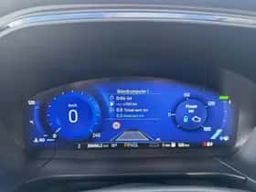 Ford Kuga (2023) thumbnail 13
