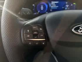 Ford Kuga (2023) thumbnail 14