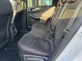 Ford Kuga (2023) thumbnail 19