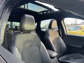 Ford Kuga (2023) thumbnail 8