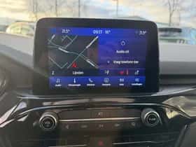 Ford Kuga (2023) thumbnail 9