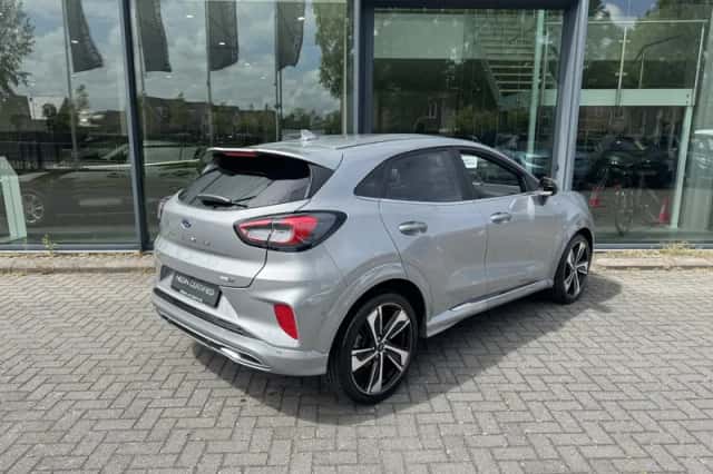 Ford Puma (2022) thumbnail 2