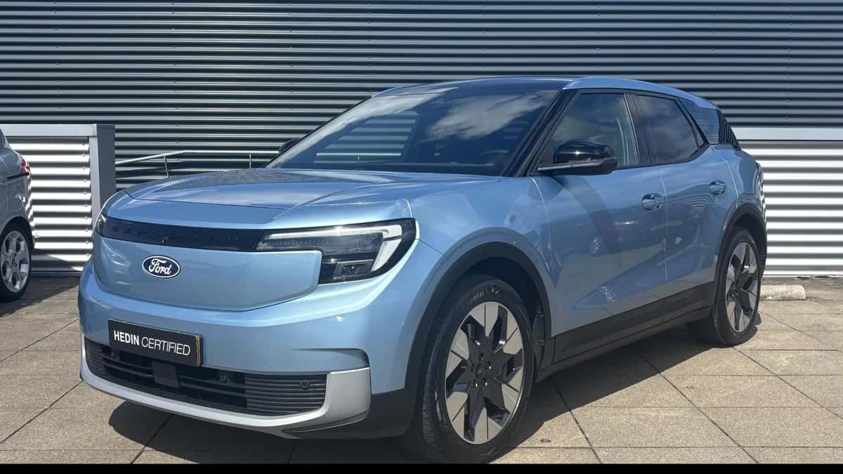 Ford Explorer (2024) — foto 1