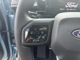 Ford Explorer (2024) thumbnail 18