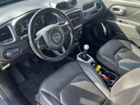 Jeep Renegade (2020) thumbnail 14