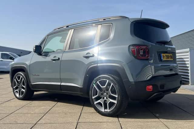 Jeep Renegade (2020) thumbnail 3