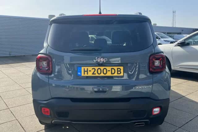 Jeep Renegade (2020) thumbnail 4