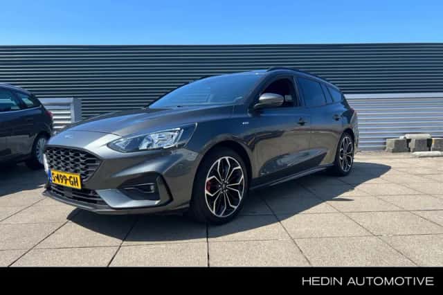 Ford Focus (2021) thumbnail 1