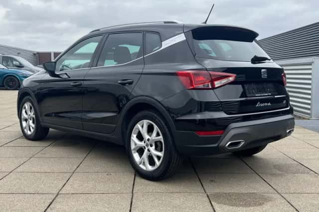 SEAT Arona (2021) thumbnail 2