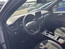 Ford Kuga (2023) thumbnail 16