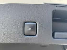 Ford Kuga (2023) thumbnail 8