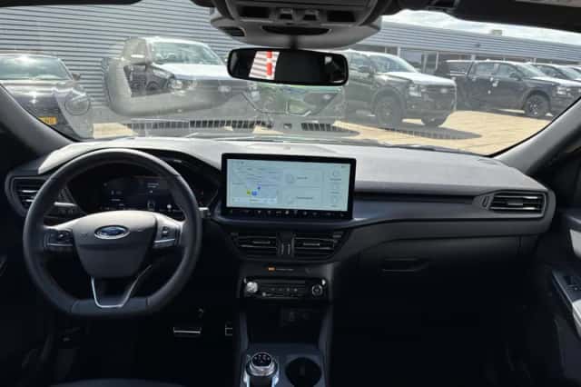 Ford Kuga (2025) thumbnail 3