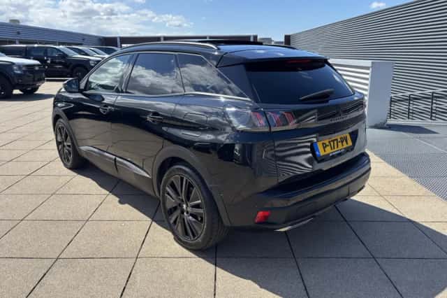 Peugeot 3008 (2022) thumbnail 6