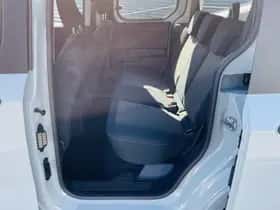 Ford Transit Courier (2024) thumbnail 12