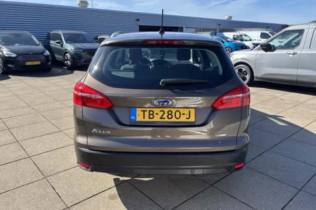 Ford Focus (2018) thumbnail 4