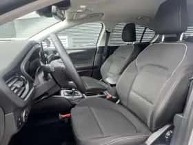 Ford Focus (2023) thumbnail 7