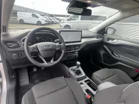 Ford Focus (2023) thumbnail 9